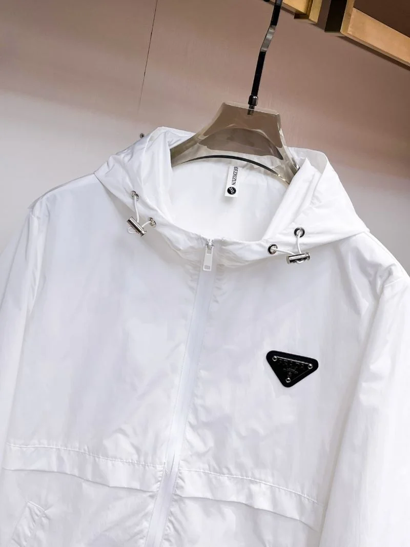 Prada Outwear ZipUp 168029