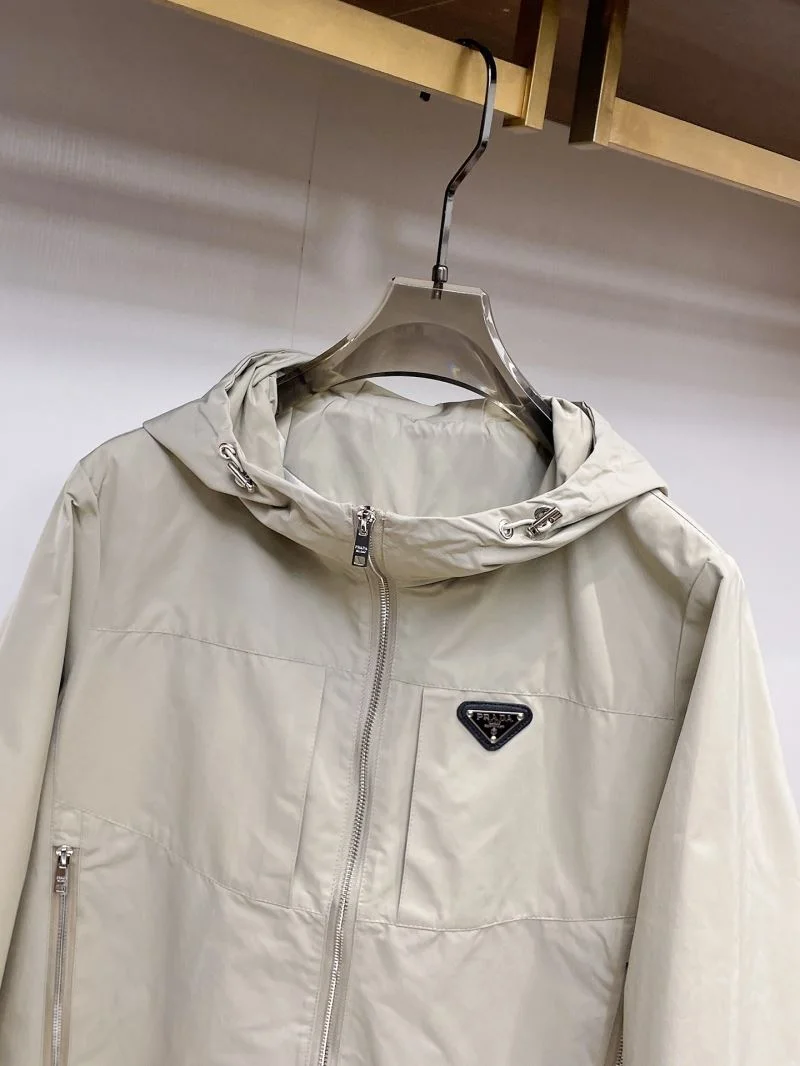 WeatherProof Prada Outwear 168027