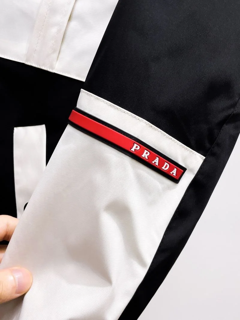 Breathable Prada Outwear 168024