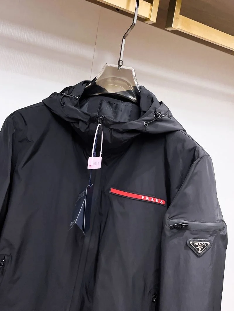 Prada Outwear ComfortFit 168015
