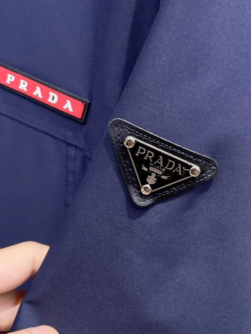 Prada Outwear Breathable 168012