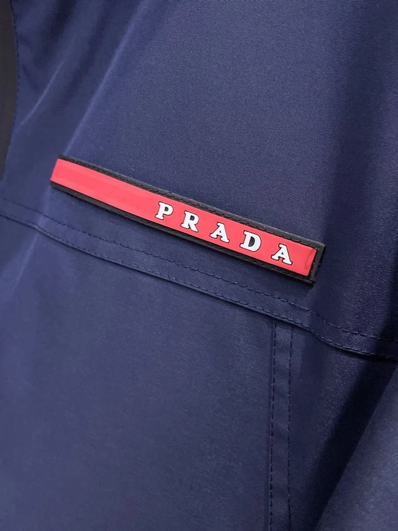 Prada Outwear Breathable 168012