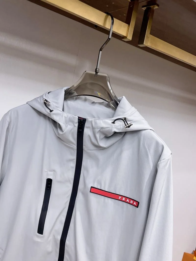 Lightweight Prada Outwear 168008