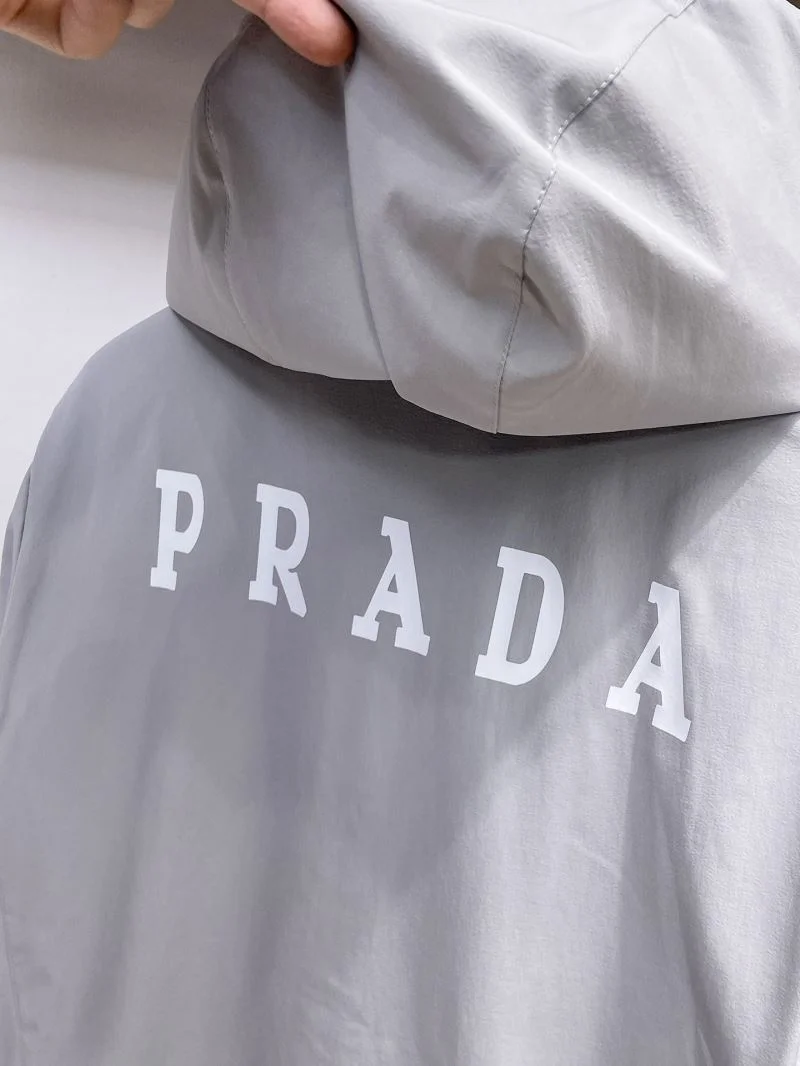 Lightweight Prada Outwear 168008