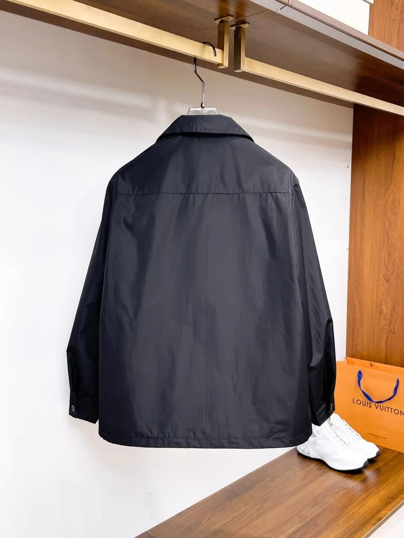 Durable Prada Outwear 168043