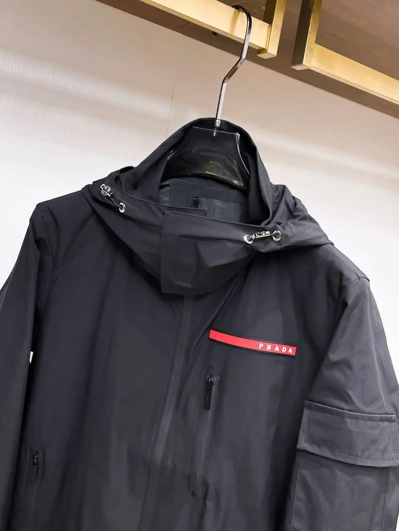 Supportive Prada Outwear 168006