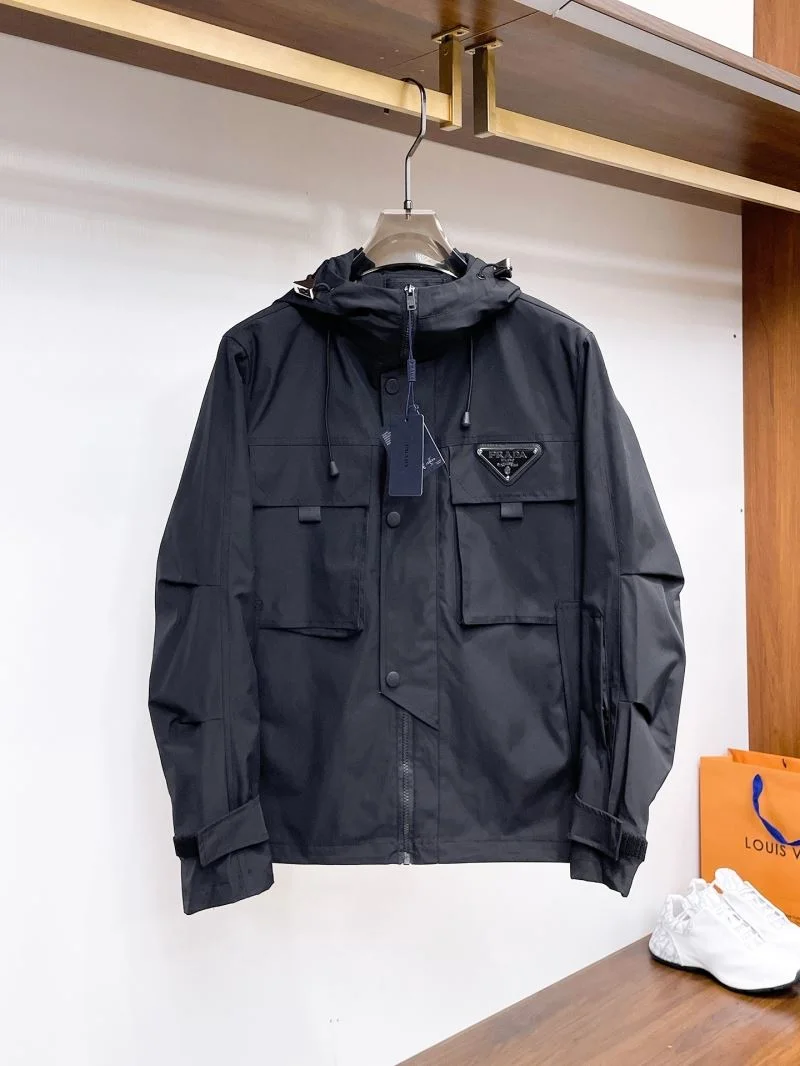 Comfortable Prada Outwear 168004