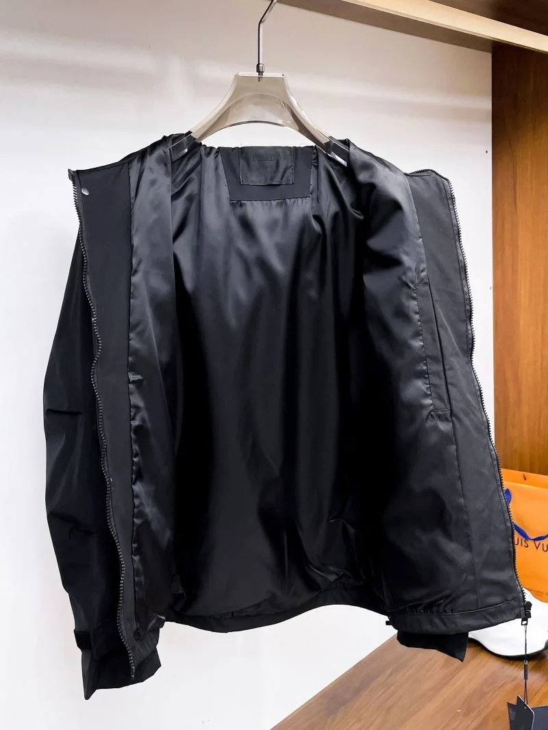 Comfortable Prada Outwear 168004