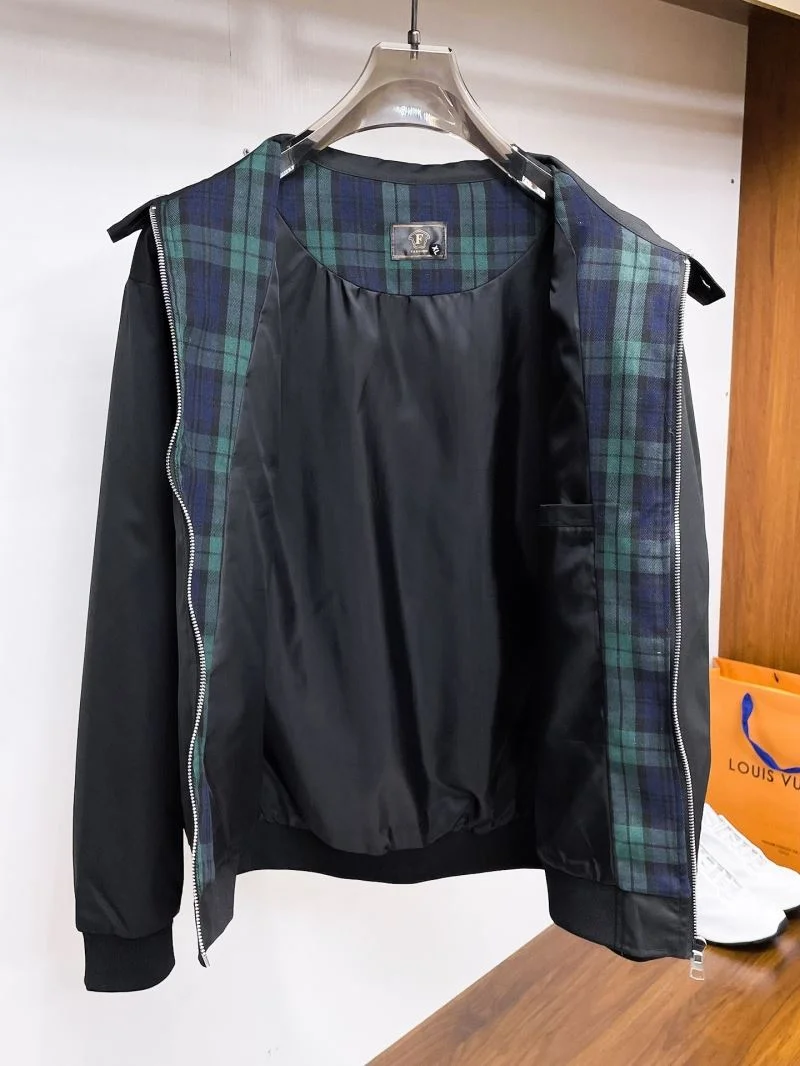 Practical Prada Outwear 167999