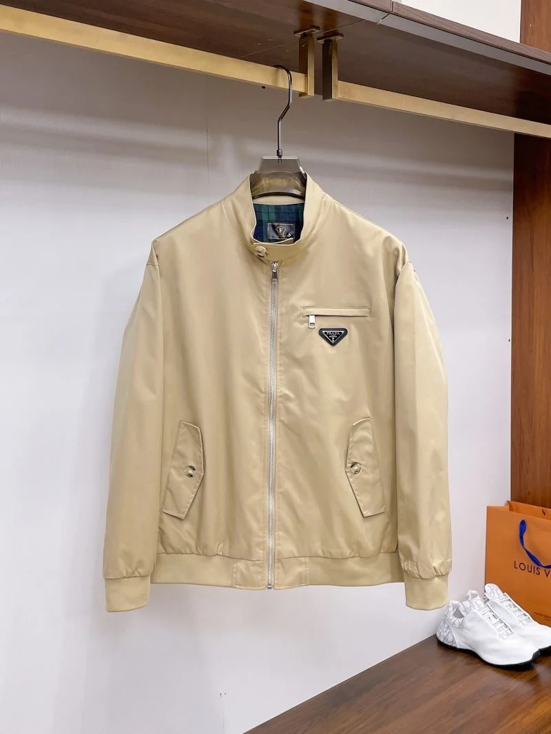 Prada Outwear Sophisticated 168022