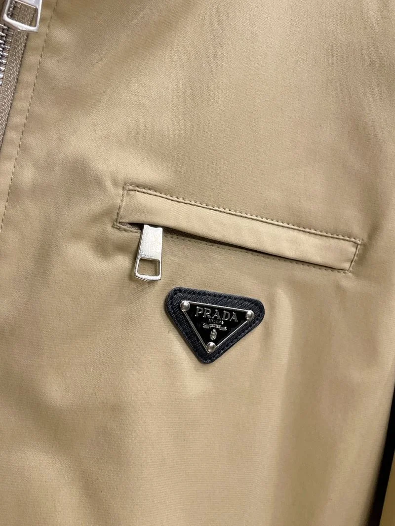 Prada Outwear Sophisticated 168022