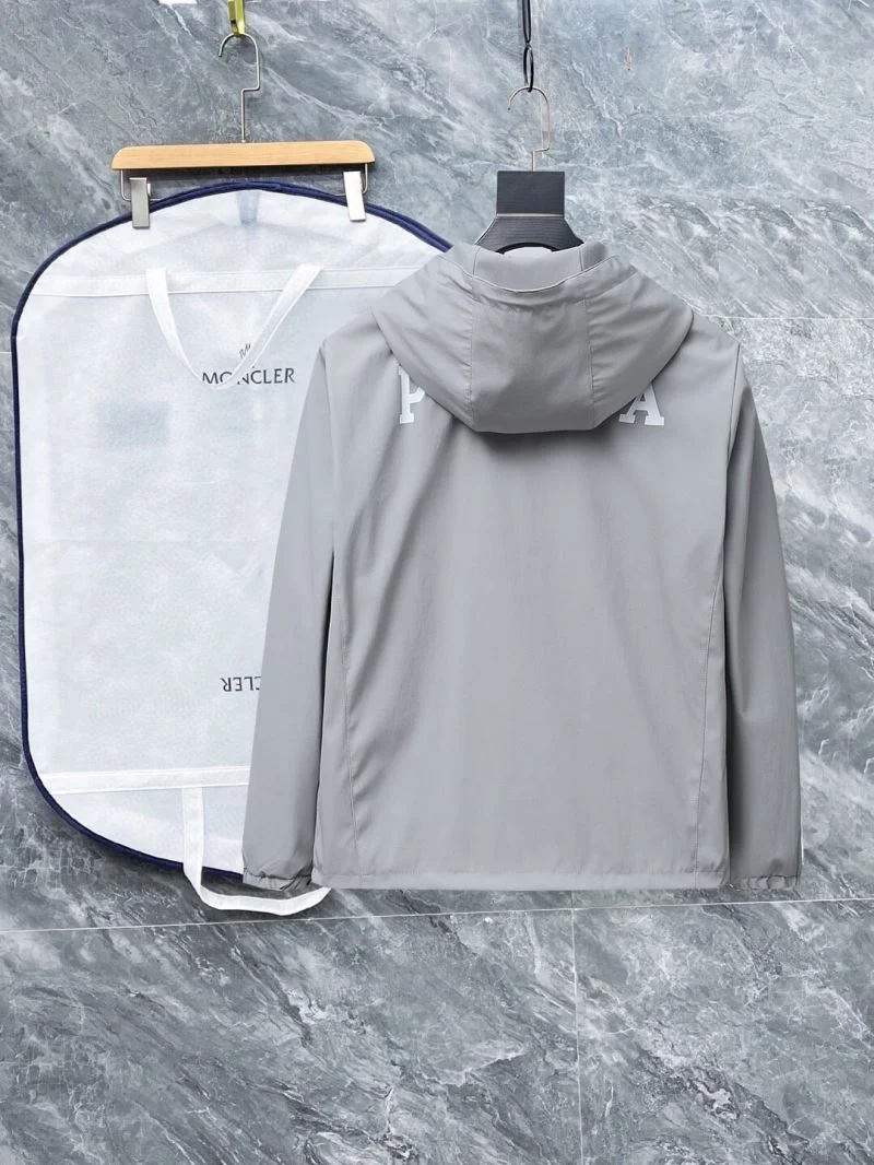 Refined Prada Outwear 168041