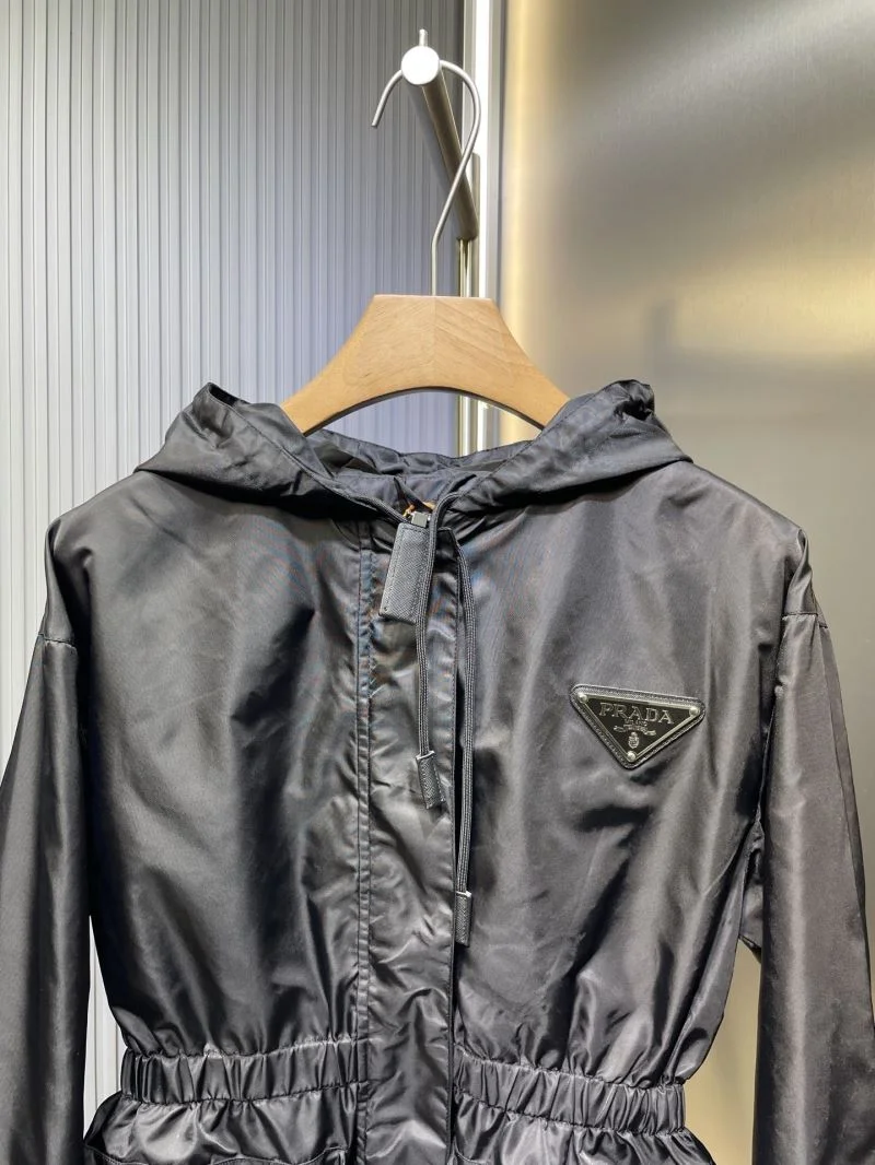 Soft Prada Outwear 168093