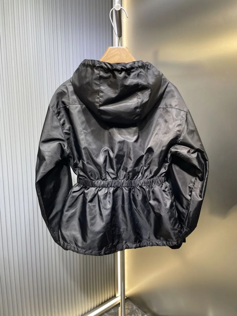 Soft Prada Outwear 168093
