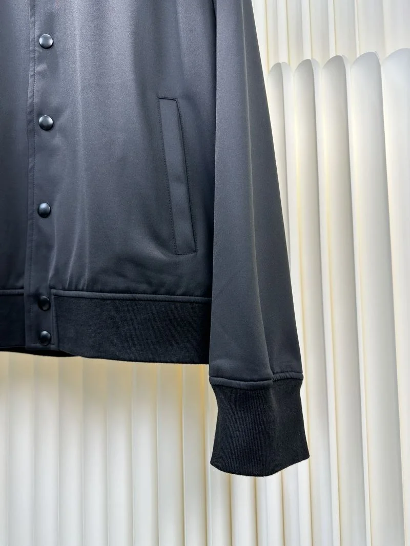 UrbanChic Prada Outwear 168040