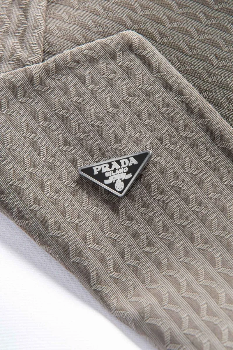 Original Prada Outwear 167414