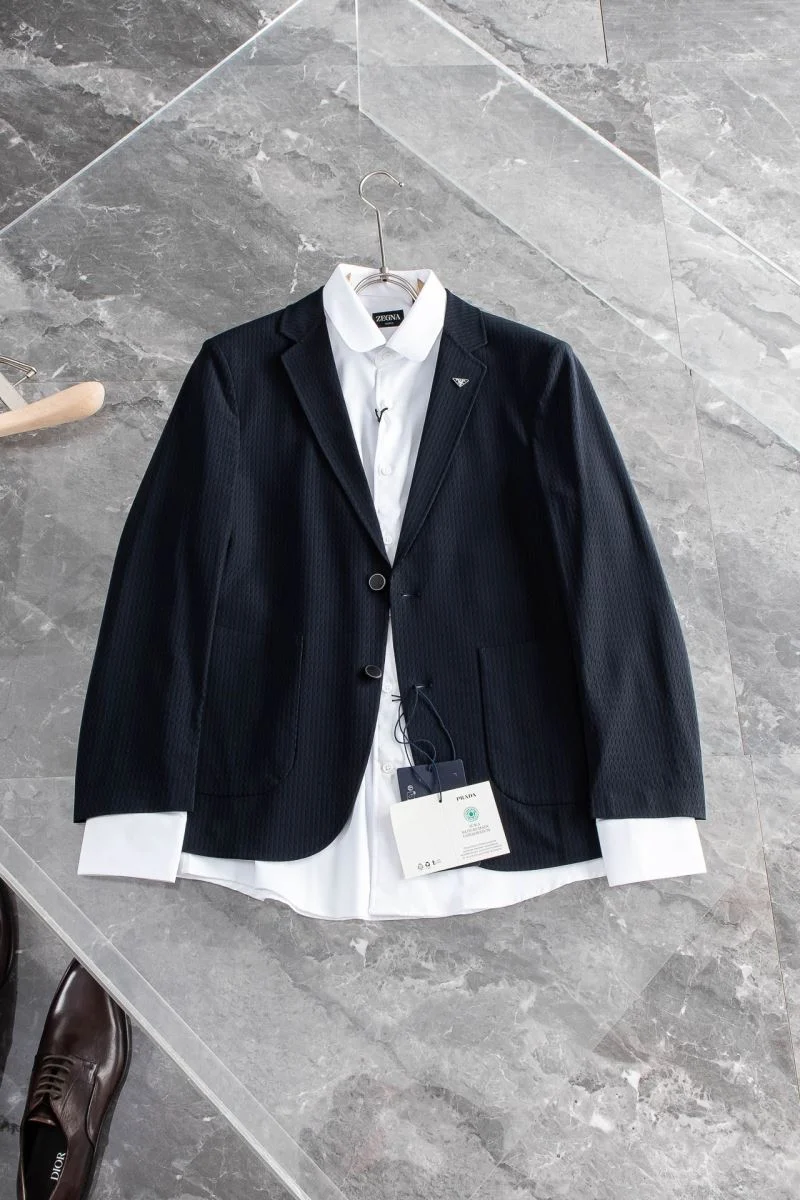 UrbanChic Prada Outwear 167412