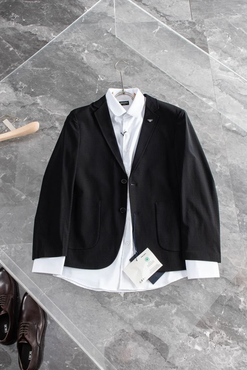Prada Outwear Minimalist 167411