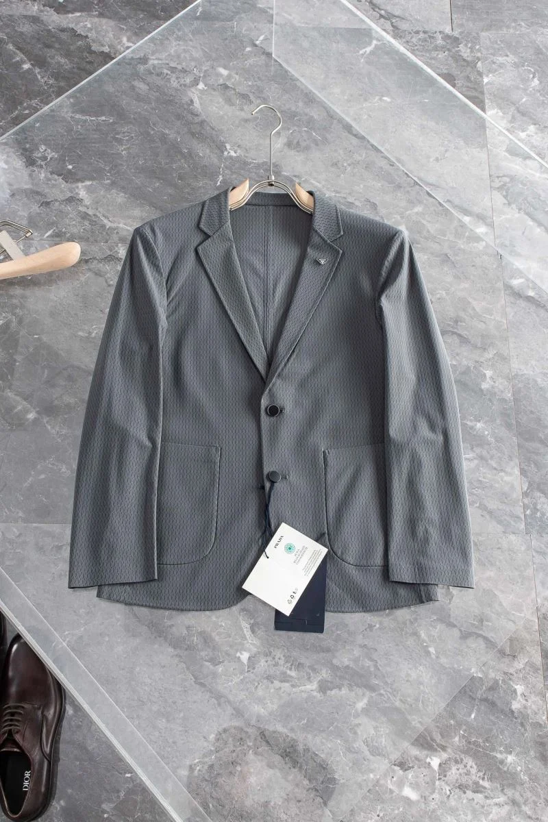 Lightweight Prada Outwear 167407