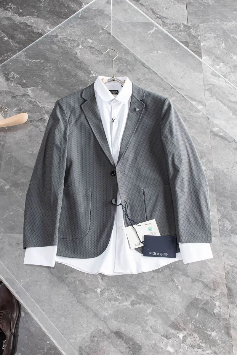 Lightweight Prada Outwear 167407