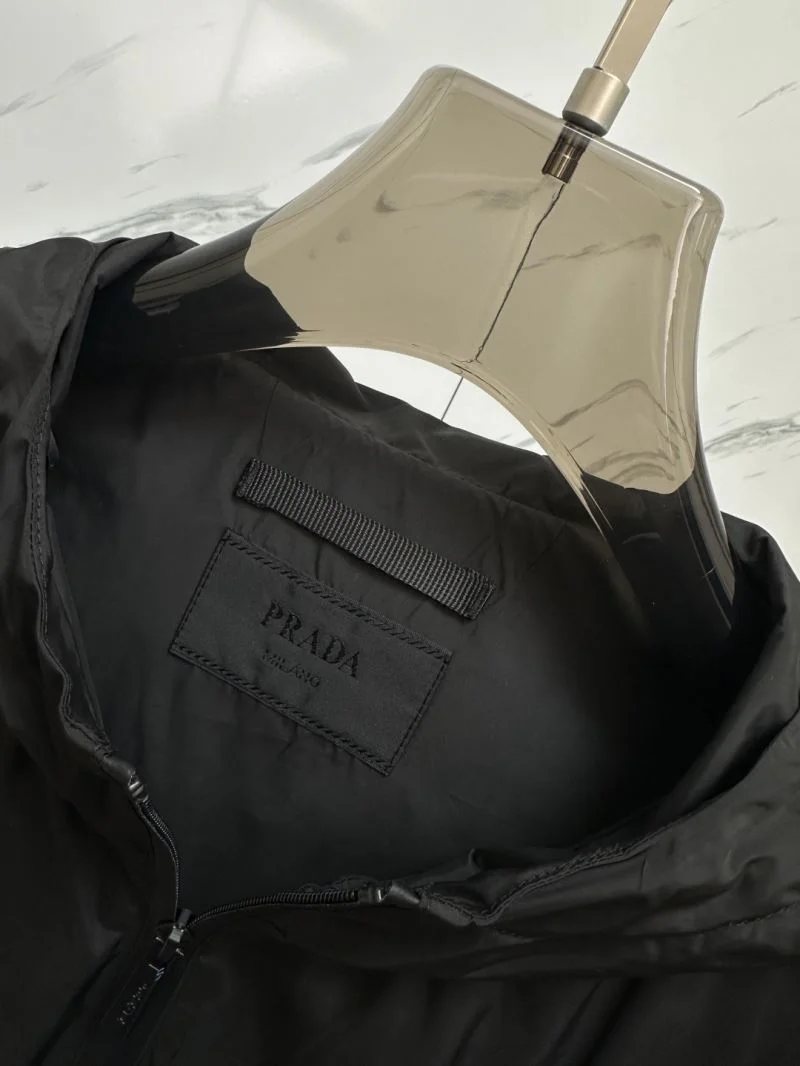 Prada Outwear SmartChoice 167398