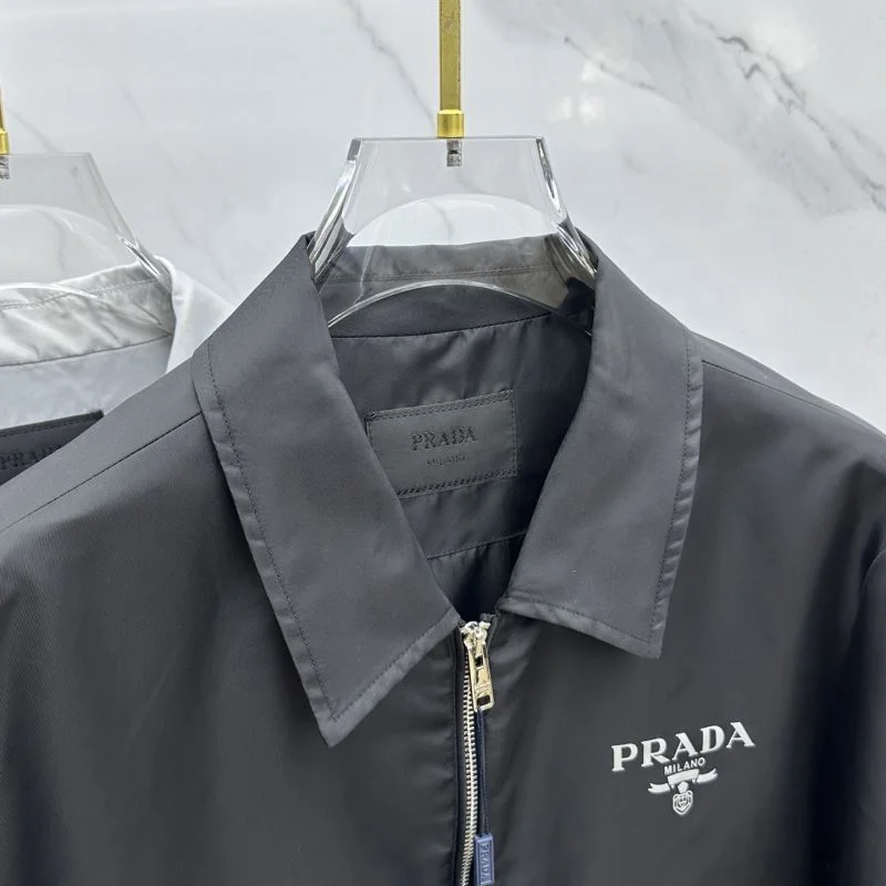 Effortless Prada Outwear 167396