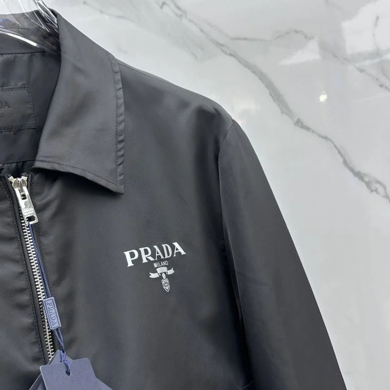 Effortless Prada Outwear 167396