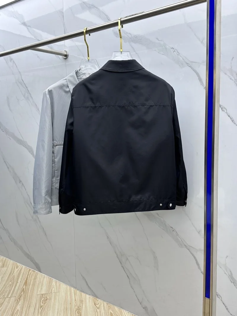 Effortless Prada Outwear 167396