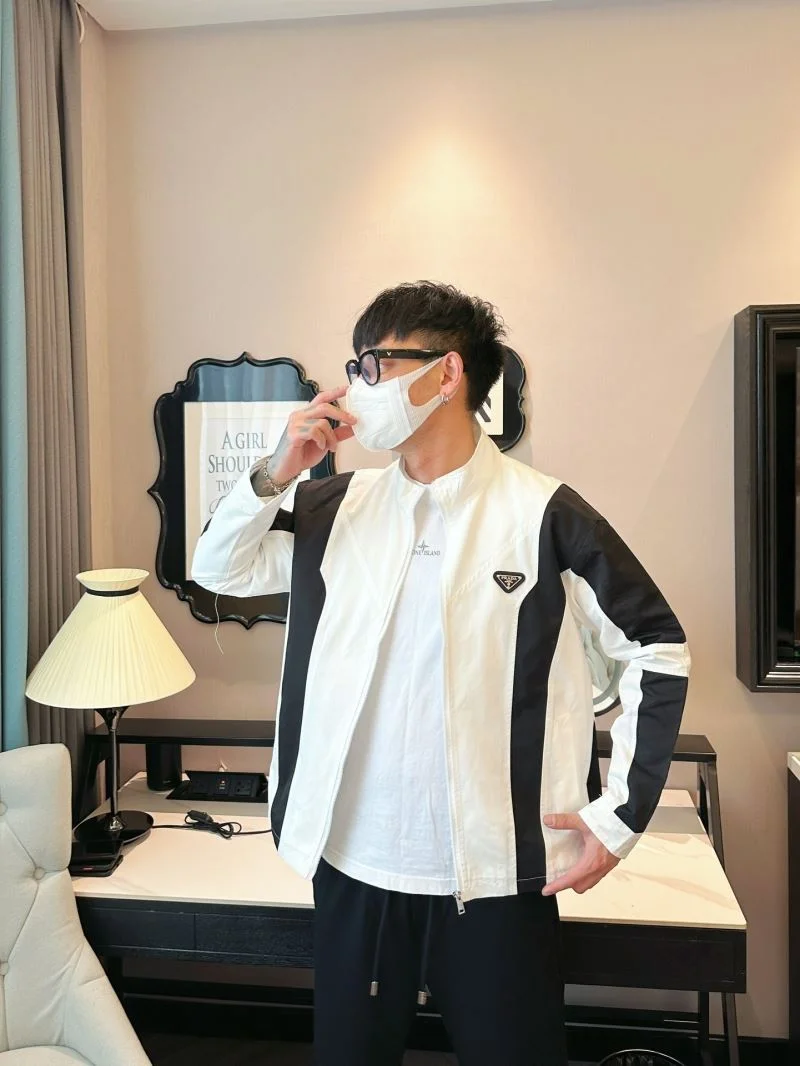 ZeroBulk Prada Outwear 167388