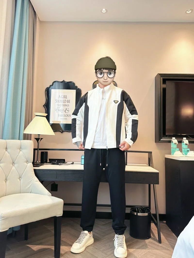 ZeroBulk Prada Outwear 167388