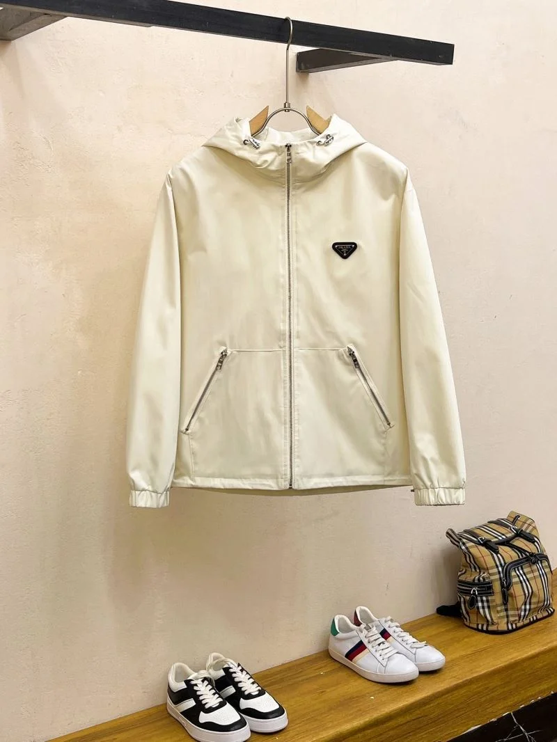 Prada Outwear FreshLook 167382