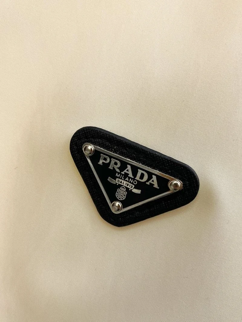Prada Outwear FreshLook 167382