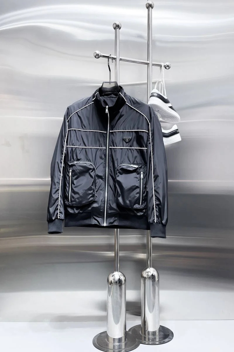 Lightweight Prada Outwear 167374