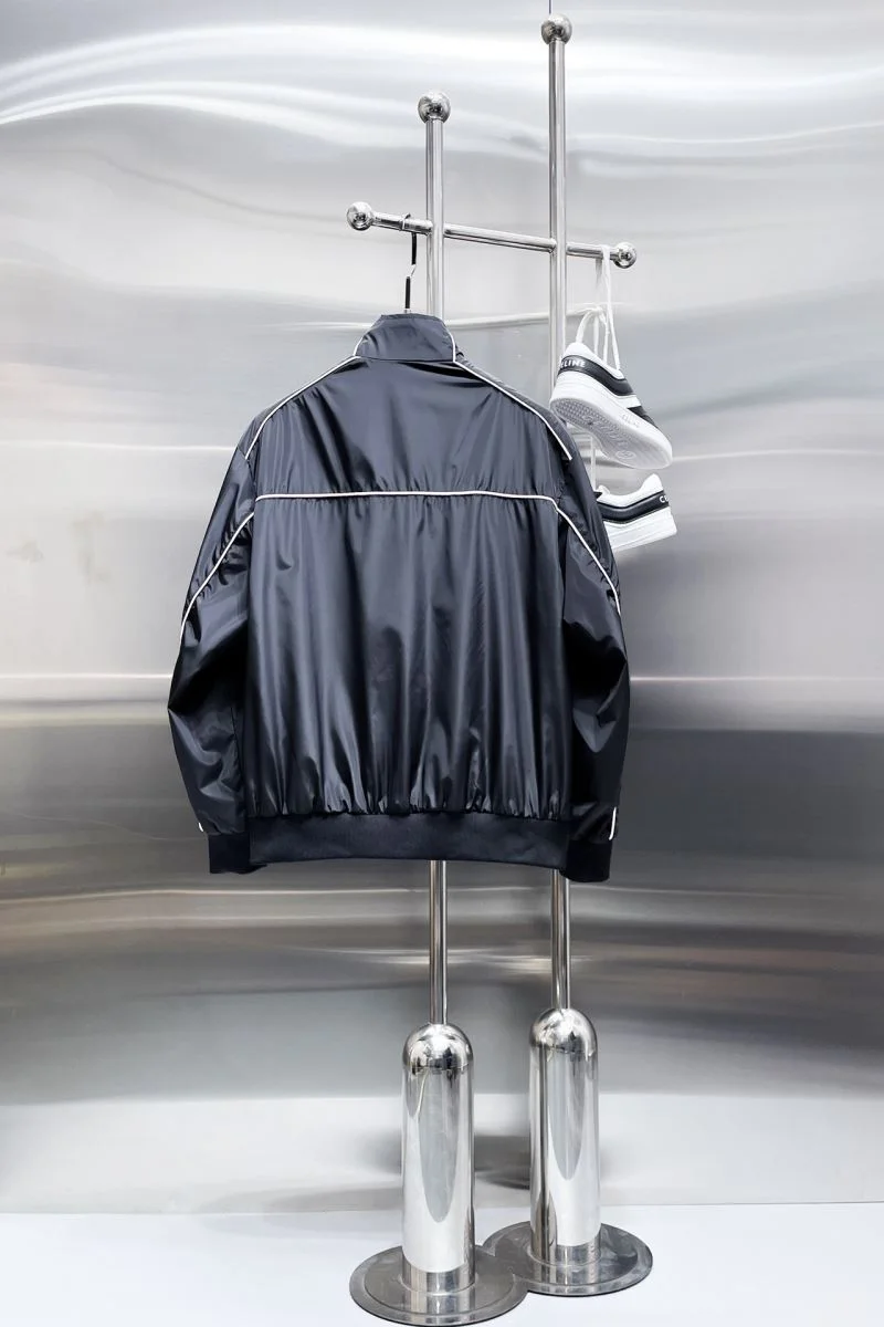 Lightweight Prada Outwear 167374