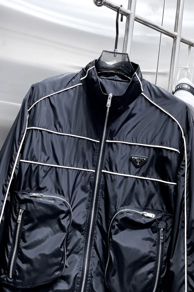 Lightweight Prada Outwear 167374