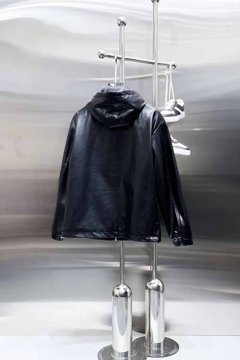 Unique Prada Outwear 167361