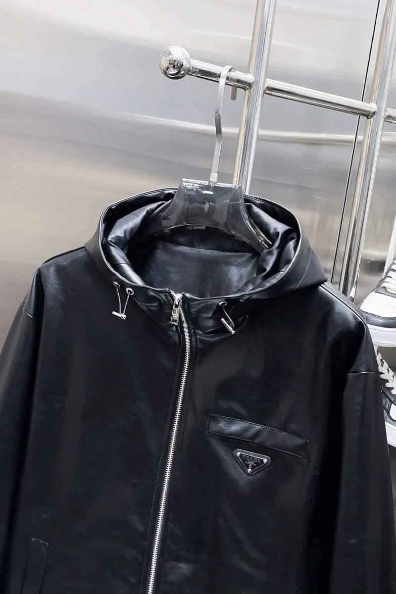 Unique Prada Outwear 167361