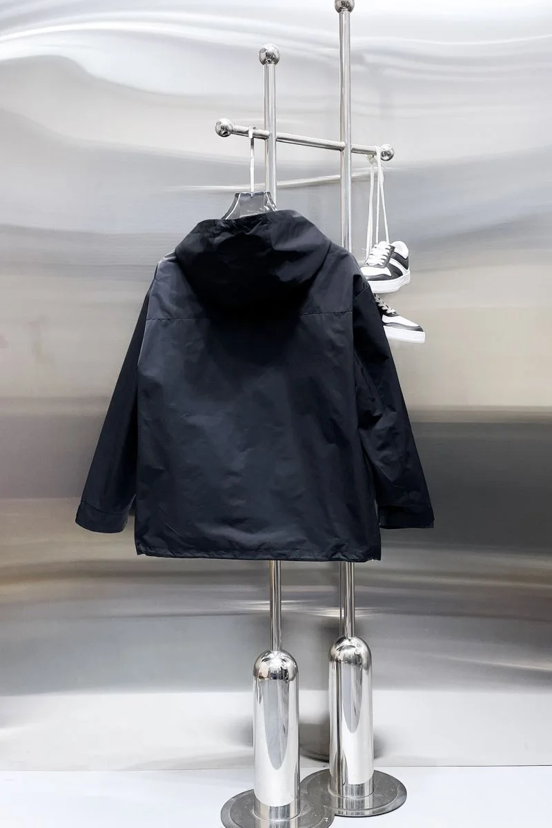 Effortless Prada Outwear 167356