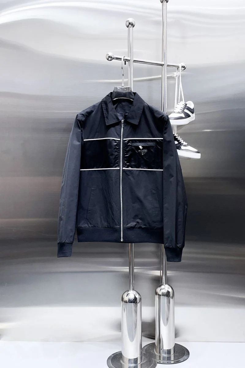 Prada Outwear WellDesigned 167351