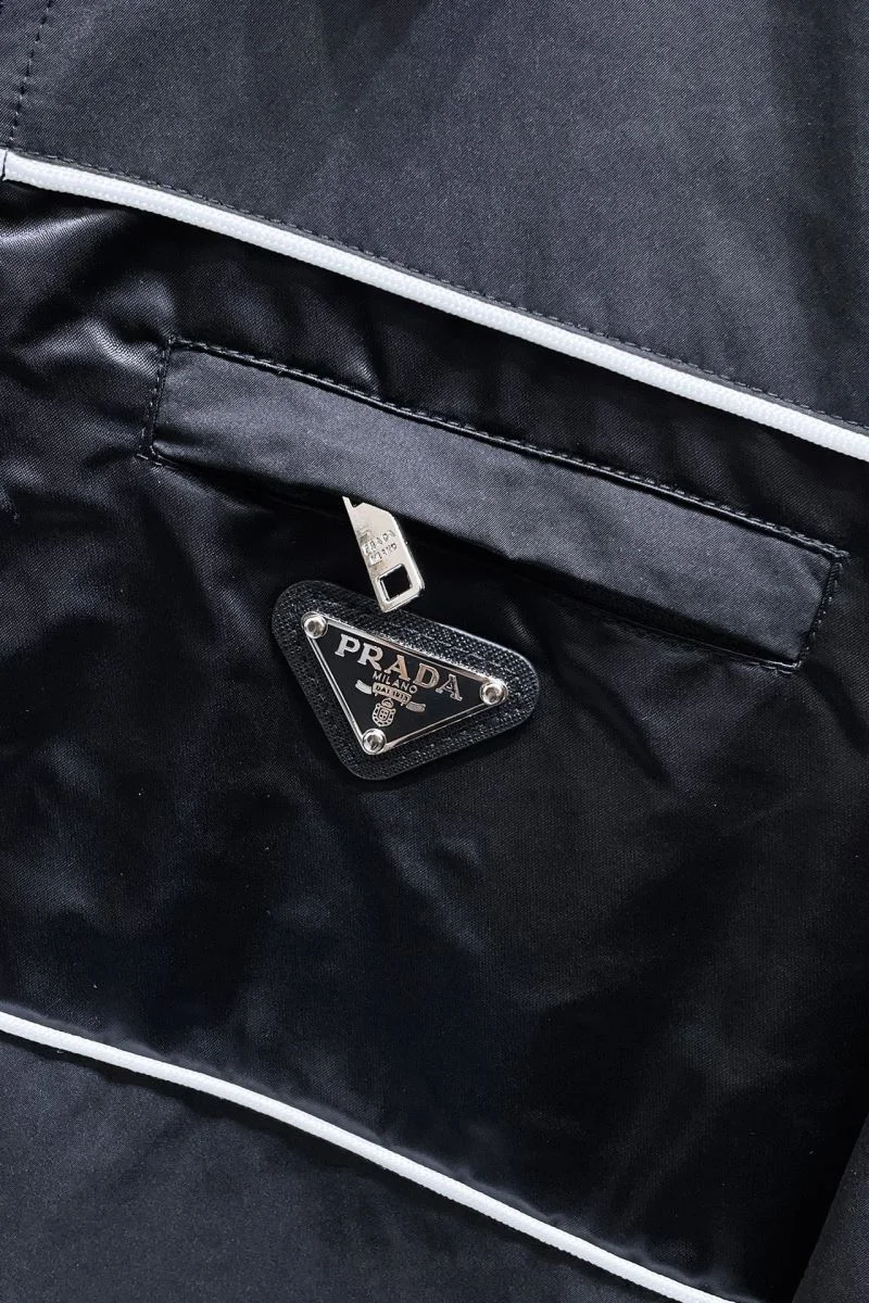 Prada Outwear WellDesigned 167351