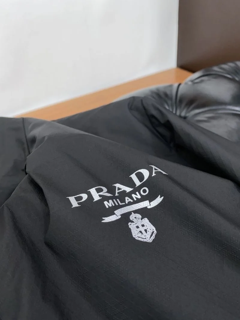 Versatile Prada Outwear 167347