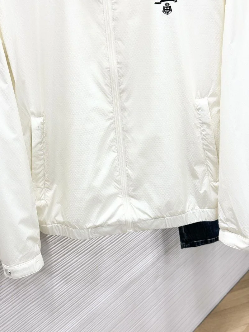 UrbanChic Prada Outwear 167338