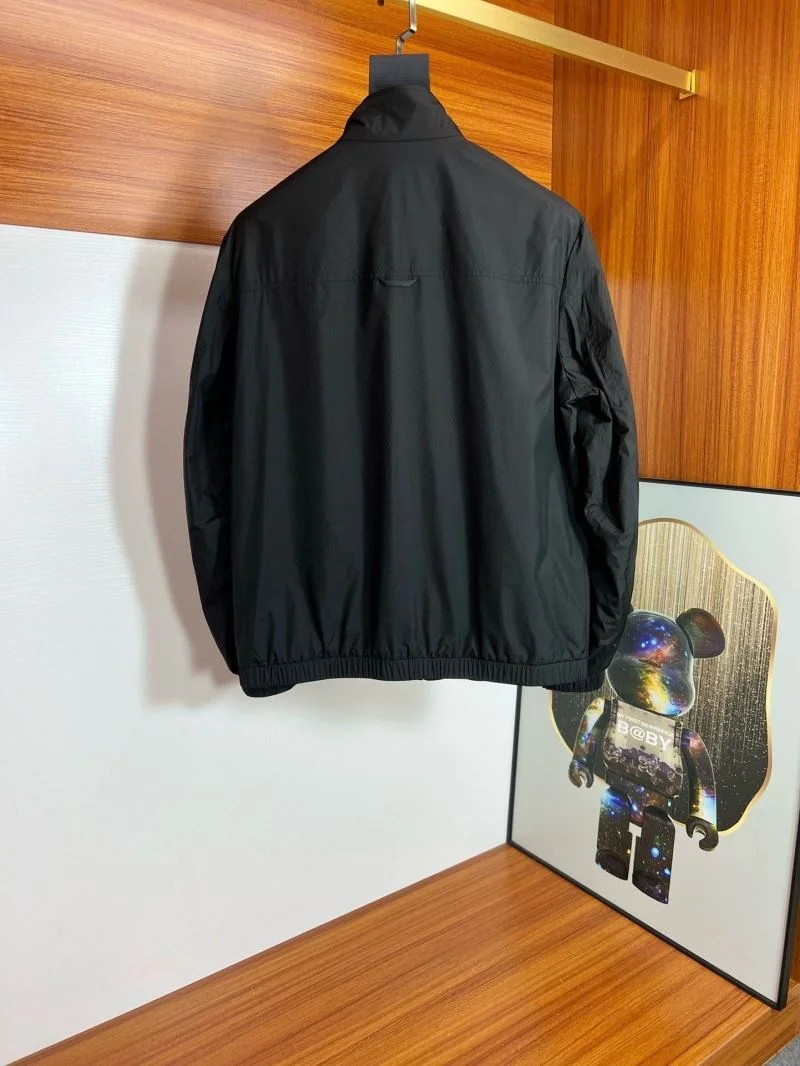 Casual Prada Outwear 167341