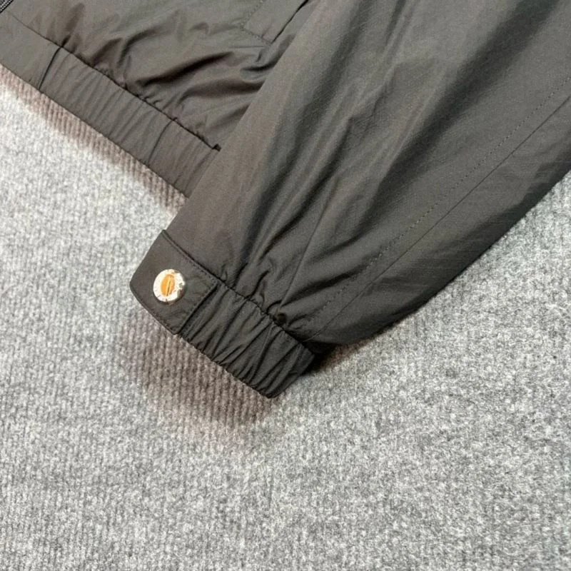Casual Prada Outwear 167341