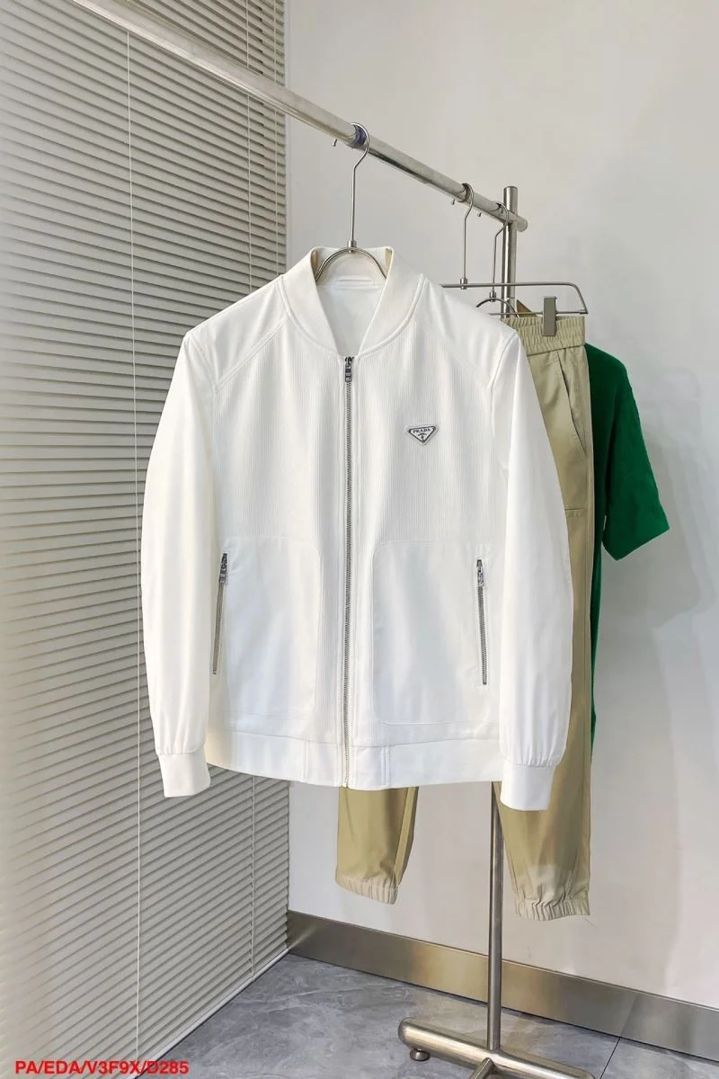 Prada Outwear ZipUp 167342