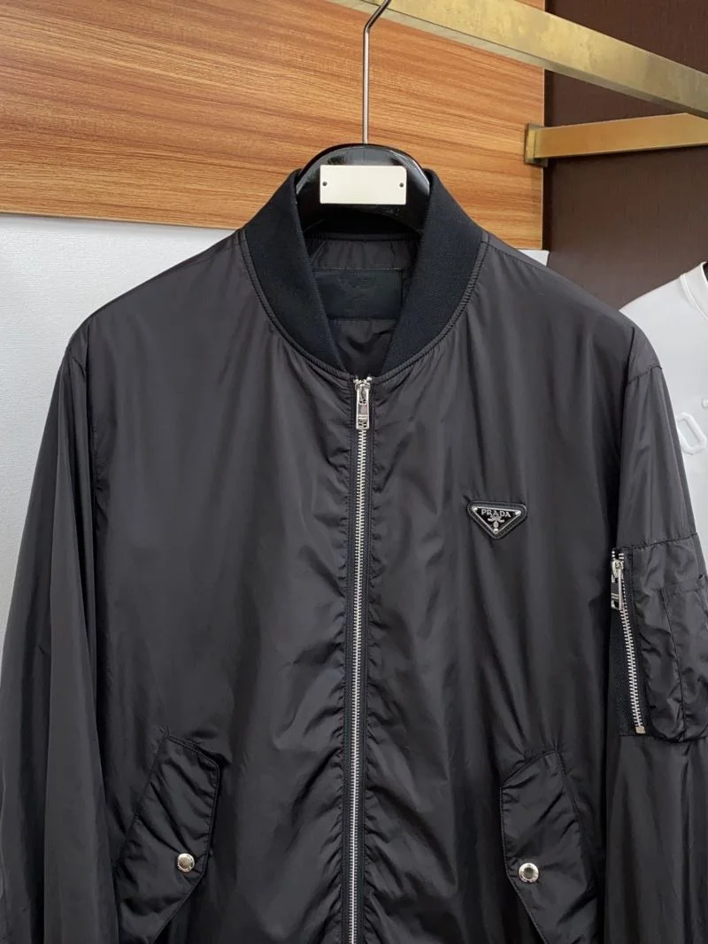 Effortless Prada Outwear 167406