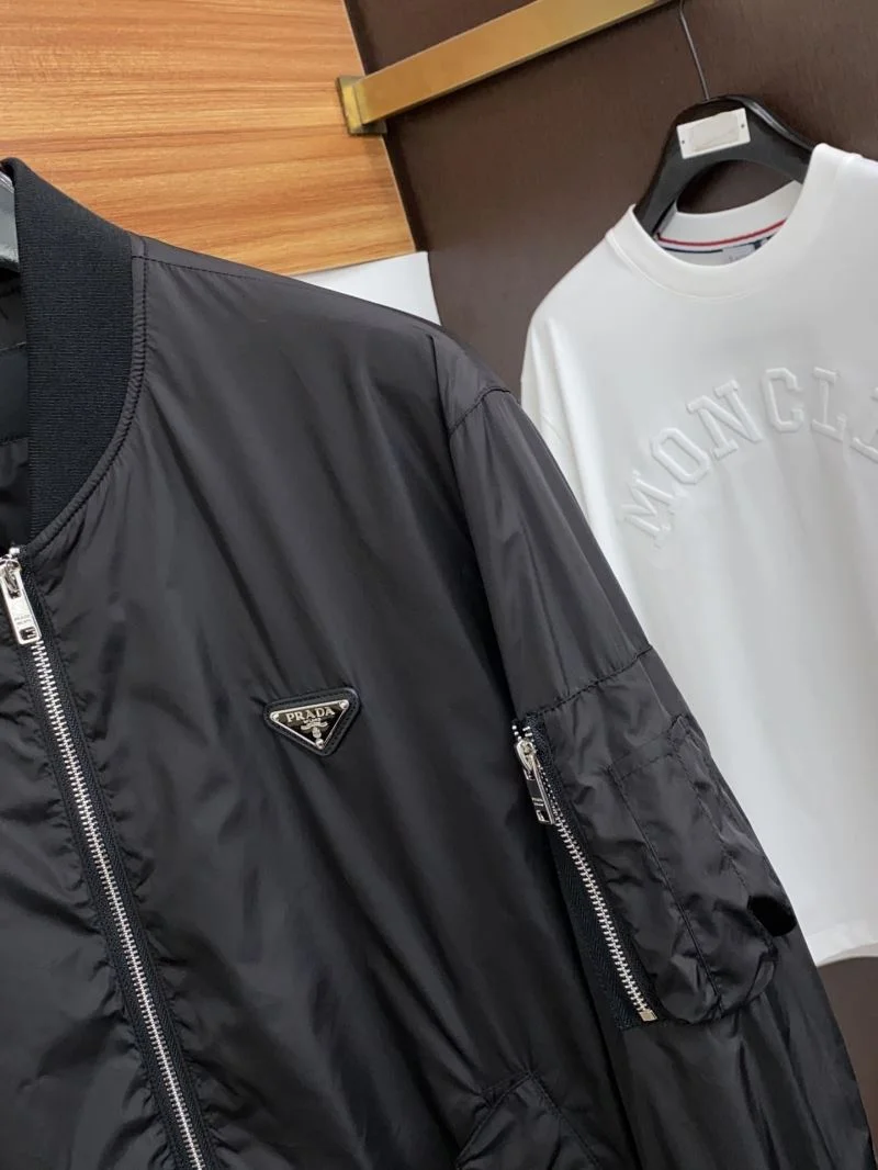 Effortless Prada Outwear 167406