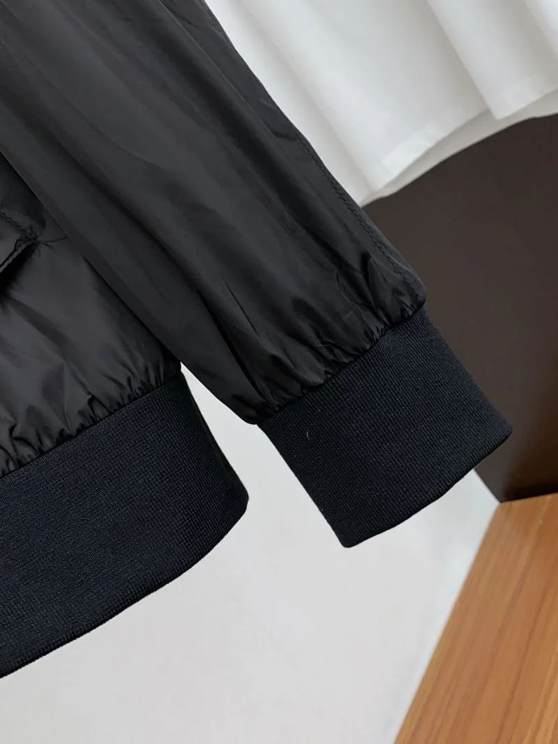 Effortless Prada Outwear 167406