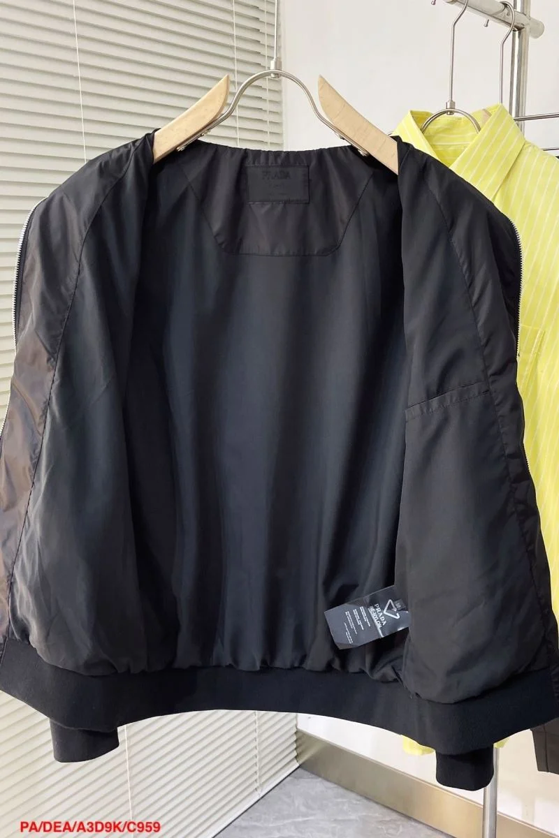 Youthful Prada Outwear 167336