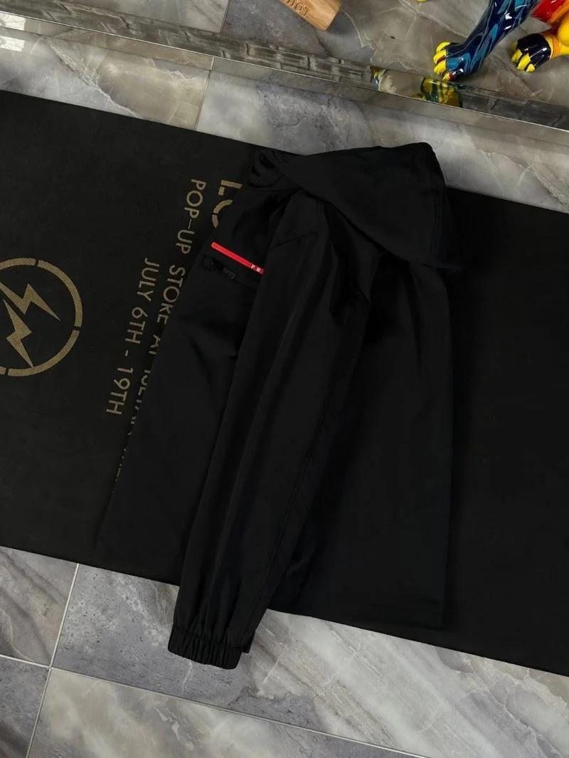 Prada Outwear Attractive 167318